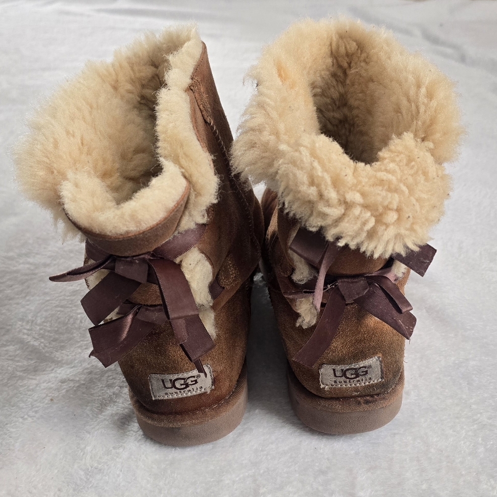 Women's UGG Boots Bailey Bow II Lined Winter Booties Brown Suede Flats Size 9 - Picture 6 of 8
